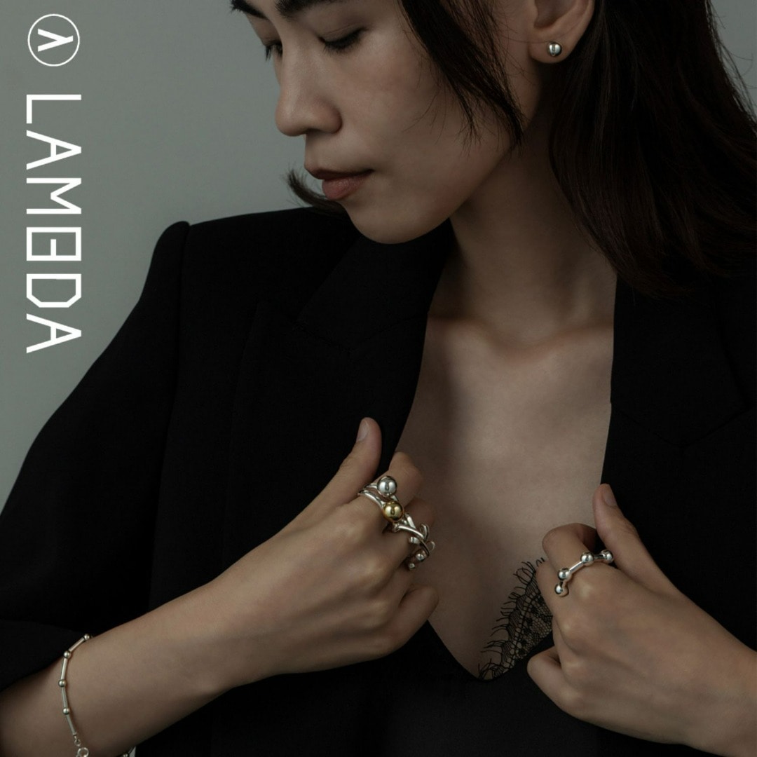 INTERVIEW画像