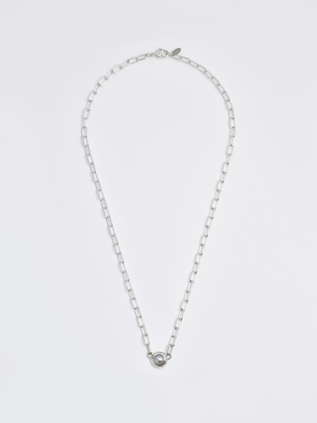 パールラウンドネックレス